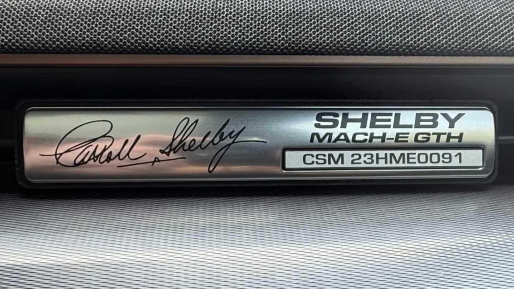 Cartaz oficial de um Ford Mustang Mach-E Shelby GT-H 2023
