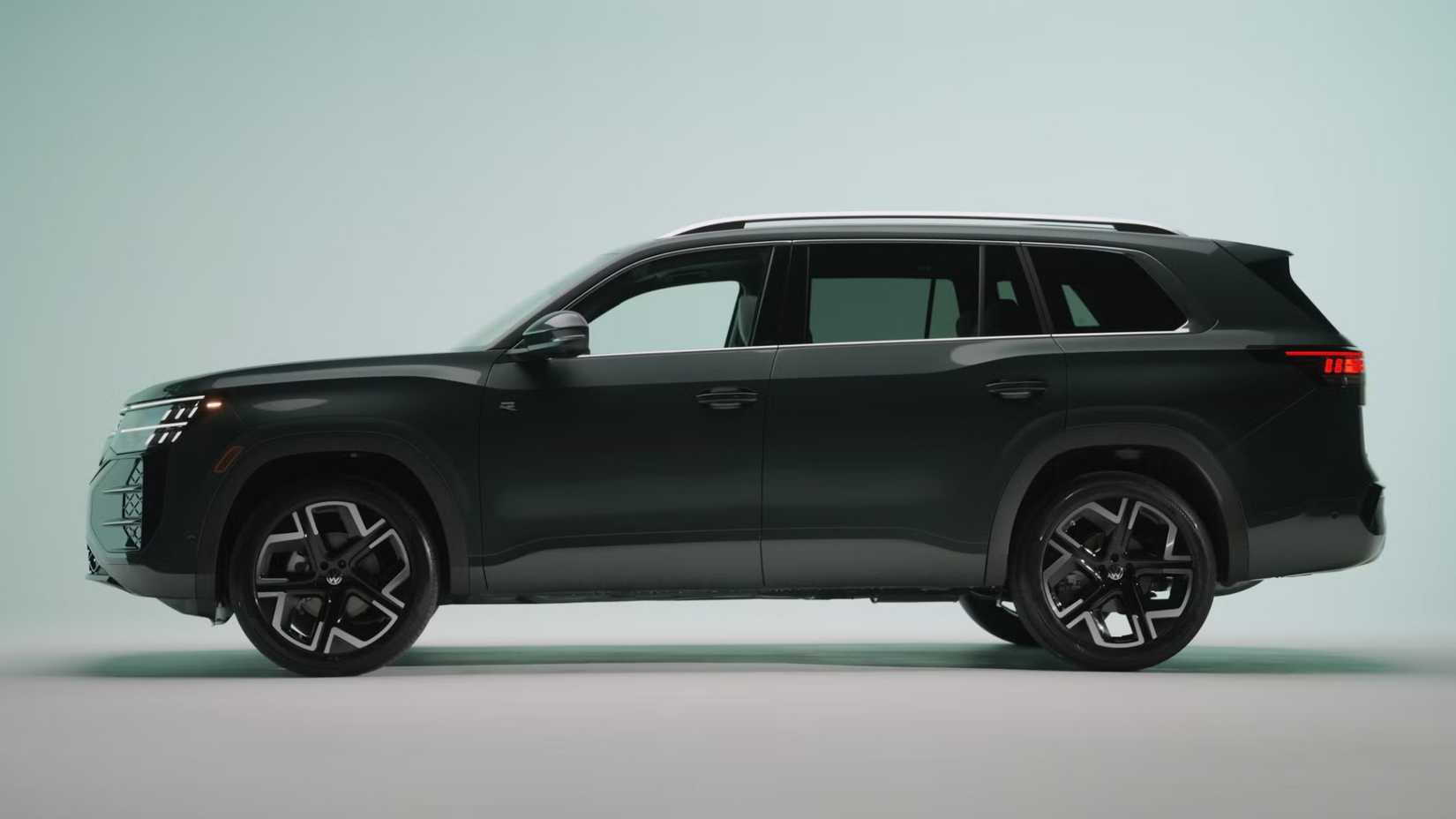 Side shot of a 2027 Volkswagen Atlas parked in studio