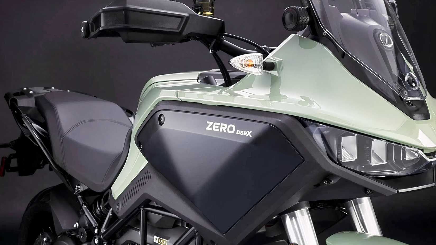 Zero detalhes da carenagem frontal DSRX
