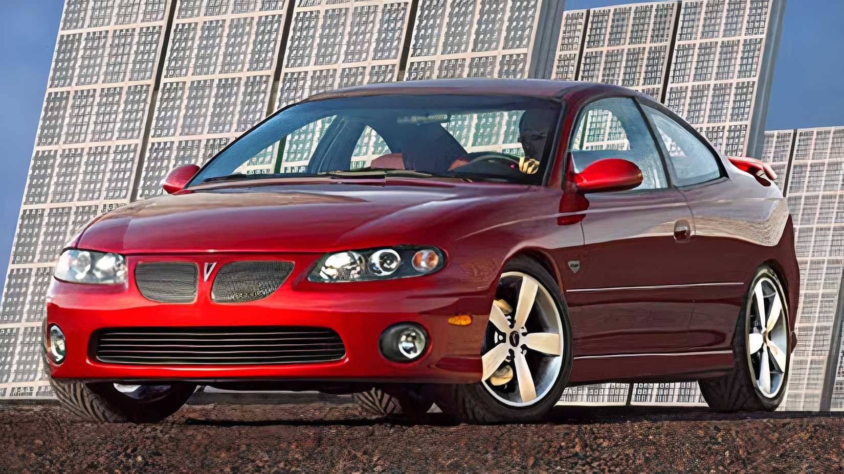2004 Pontiac GTO front 3/4 shot parked