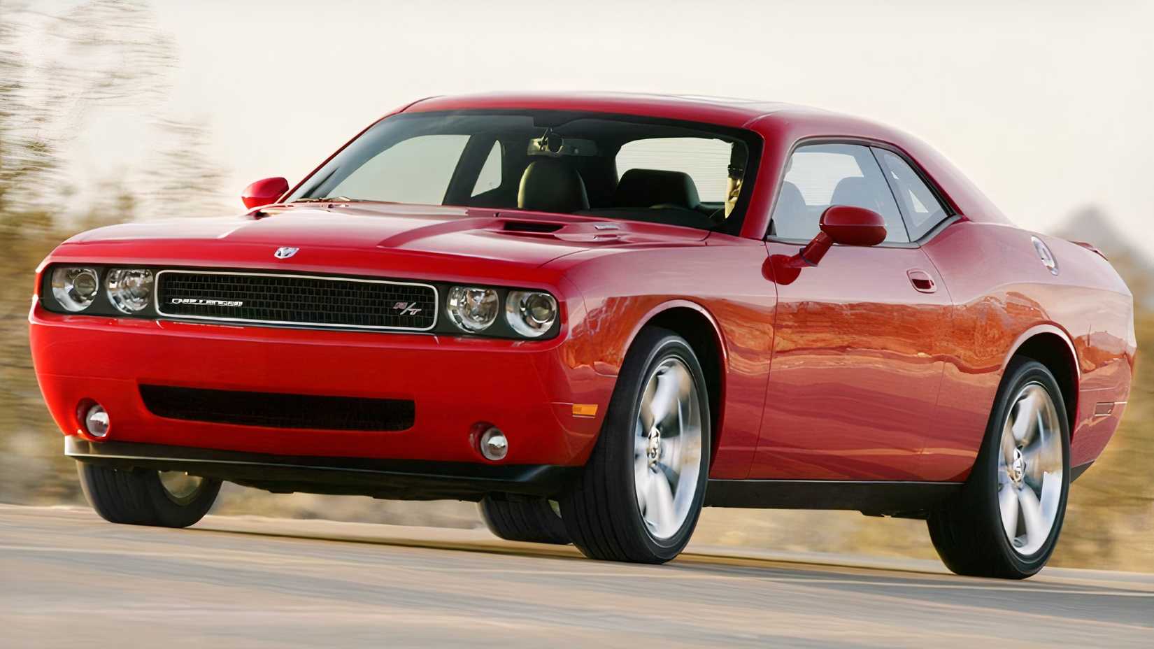 2009 Dodge Challenger R/T front shot driving on the road