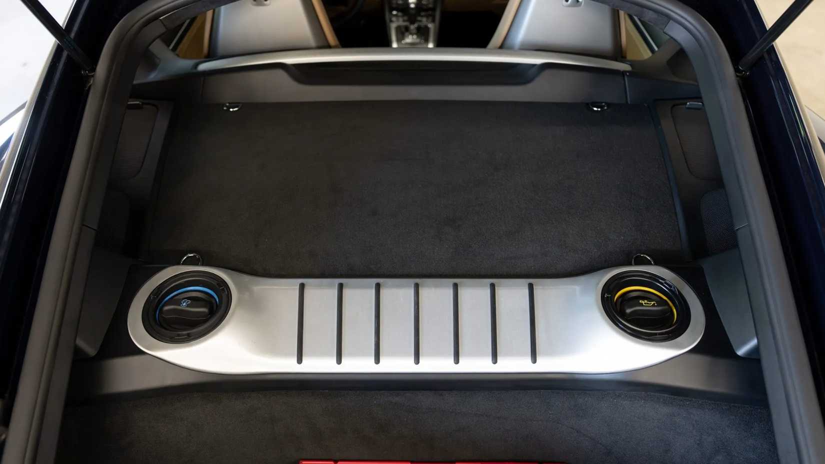 2016 Porsche Cayman GTS engine compartment 