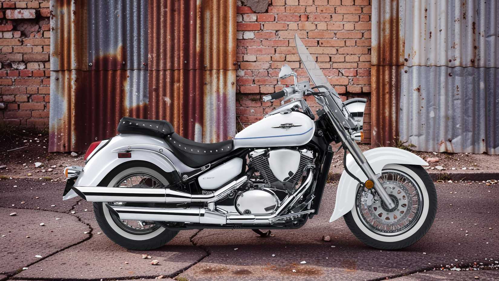2025 Suzuki Boulevard C50T Special static profile shot