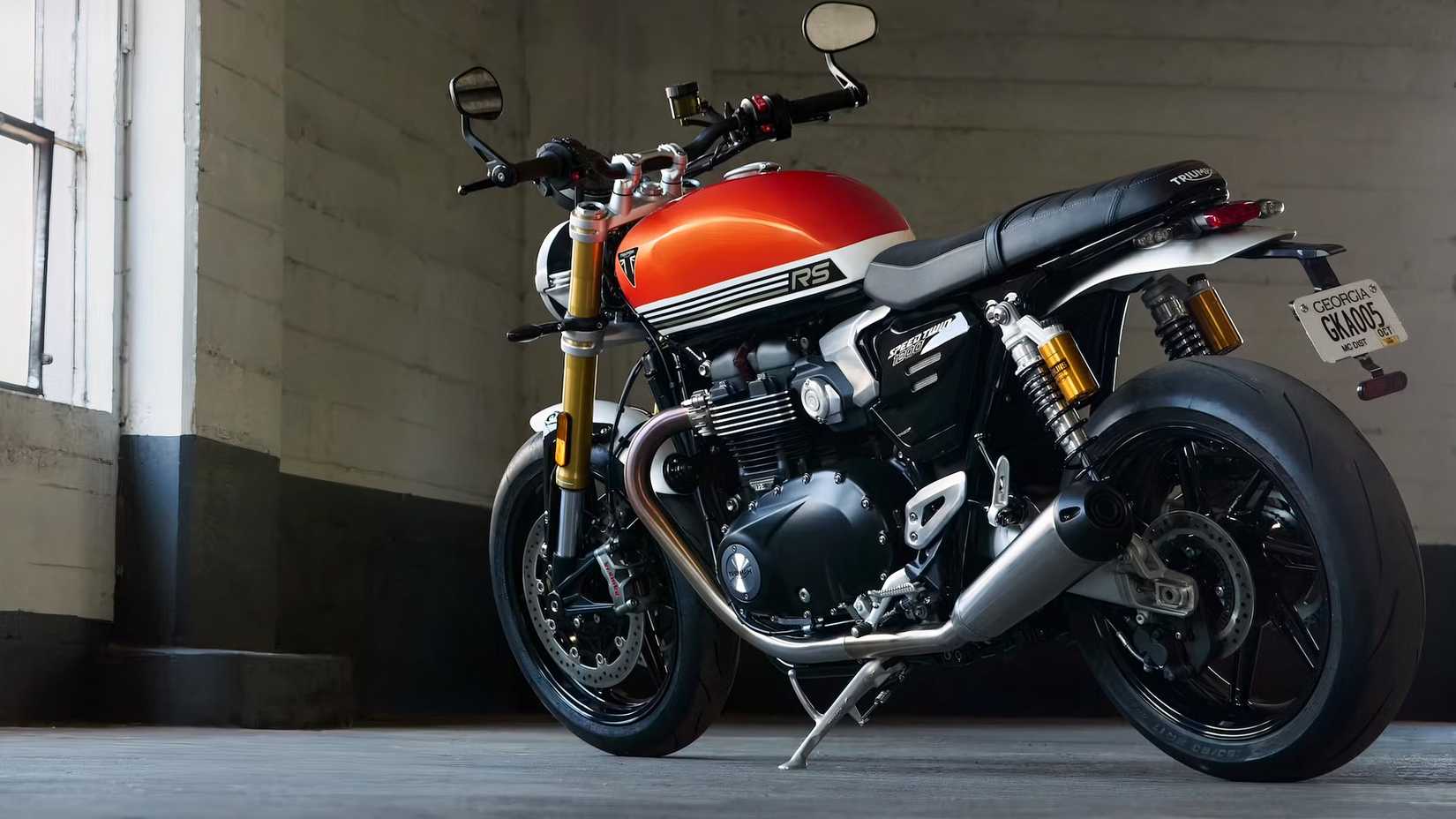2025 Triumph Speed ​​Twin 1200 RS Rear Static Shot