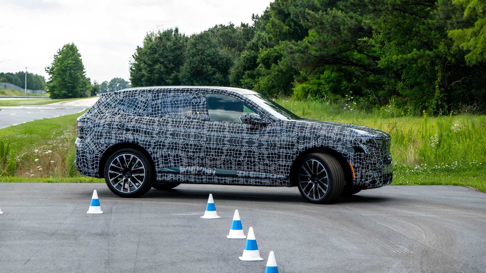 2027 bmw x5-2