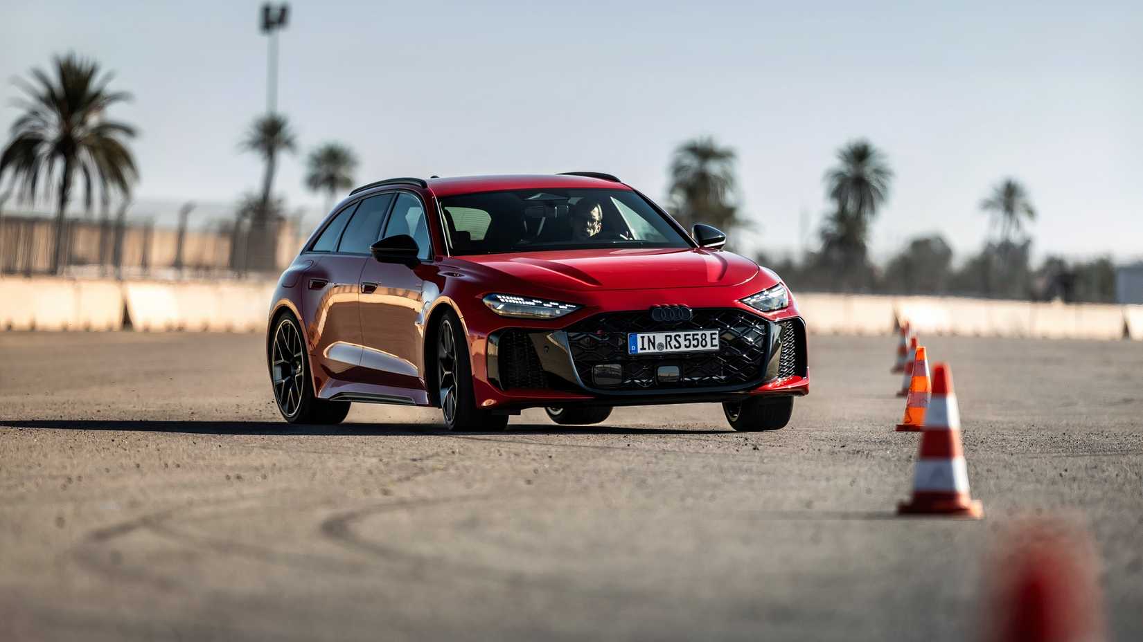 Audi RS5 Avant (7)