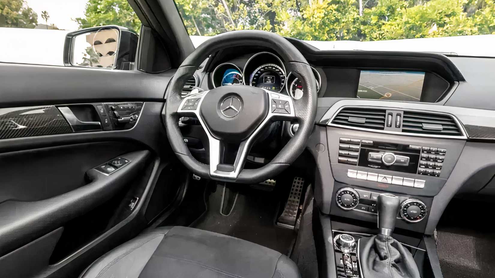 2012 Mercedes-Benz C63 AMG Coupe Cabin