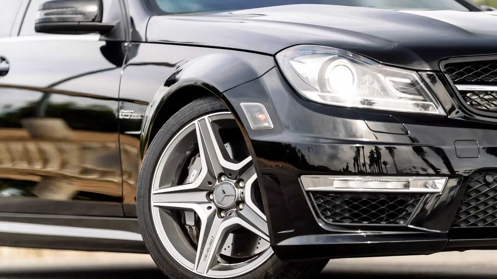 2012 Mercedes-Benz C63 AMG Coupe Wheel design