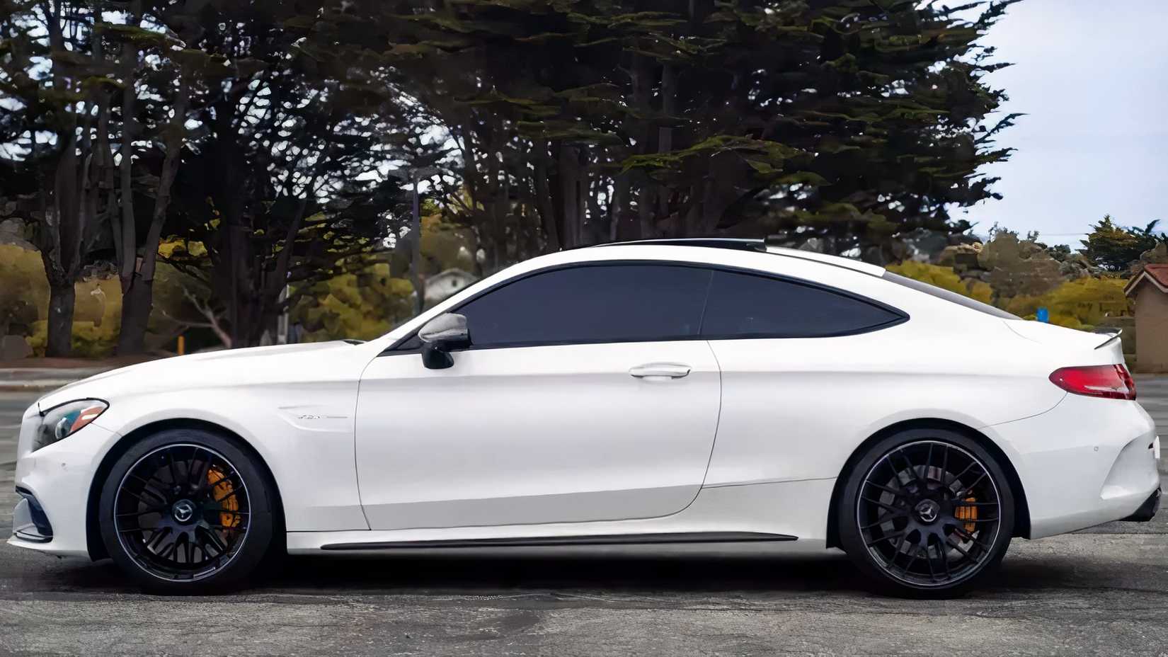 2018 Mercedes-AMG C63 S Coupe side shot 