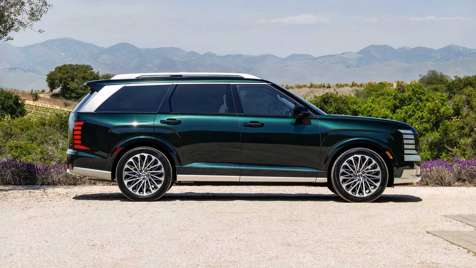 2026 Hyundai Palisade profile