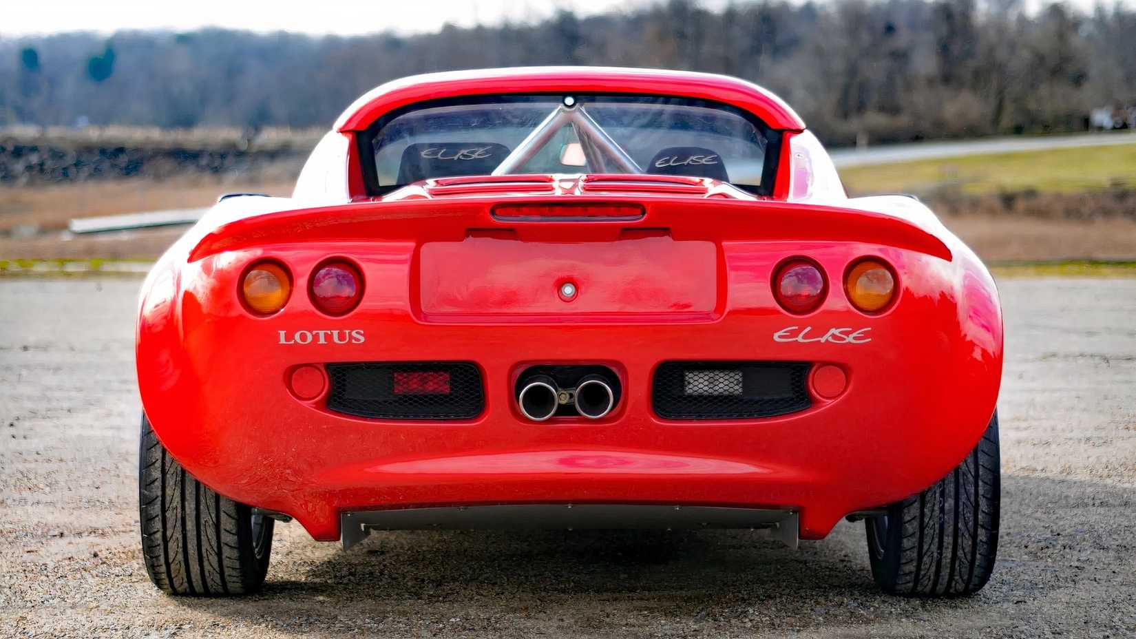 1998 Lotus Elise S1 in red rear