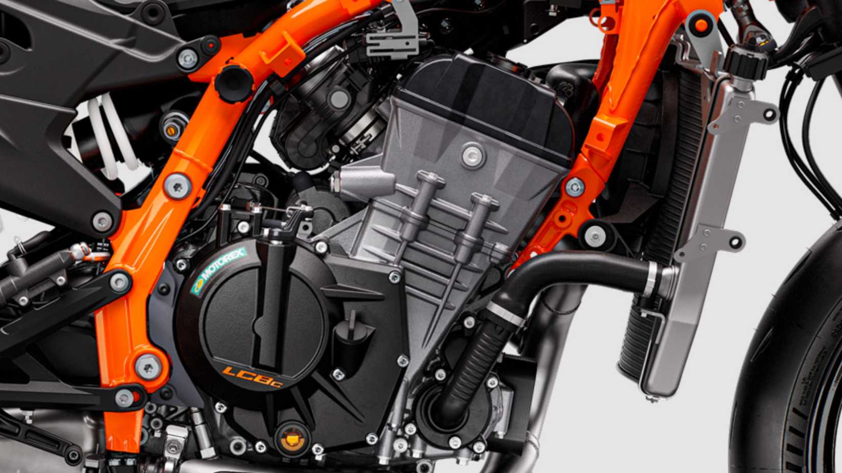 Detalhe de close do motor KTM 990 RC R