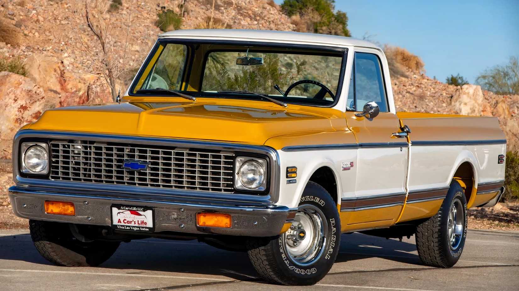 1971 Chevrolet C10 front 3/4 shot parked