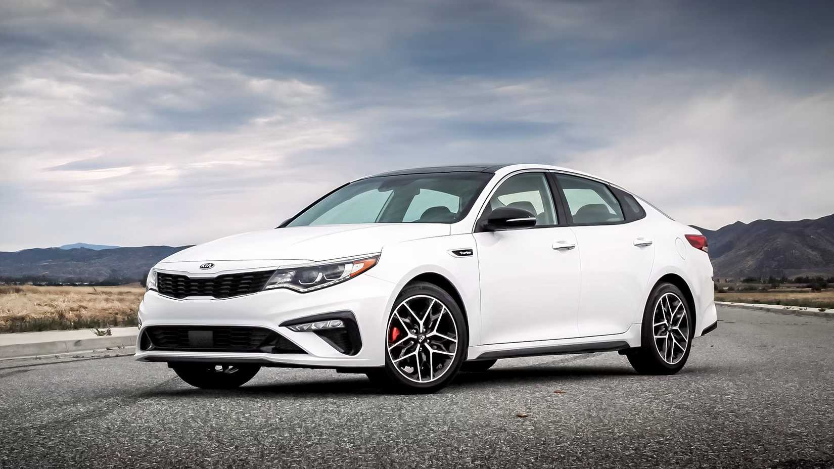 Branco 2019 Kia Optima Frente 3/4
