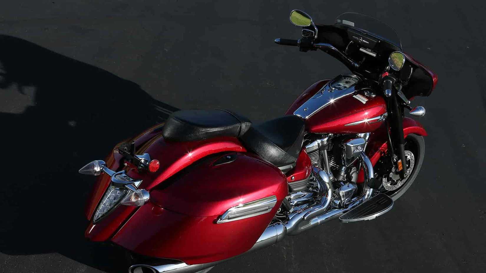 Uma visão de cima para baixo da Yamaha Stratoliner Deluxe