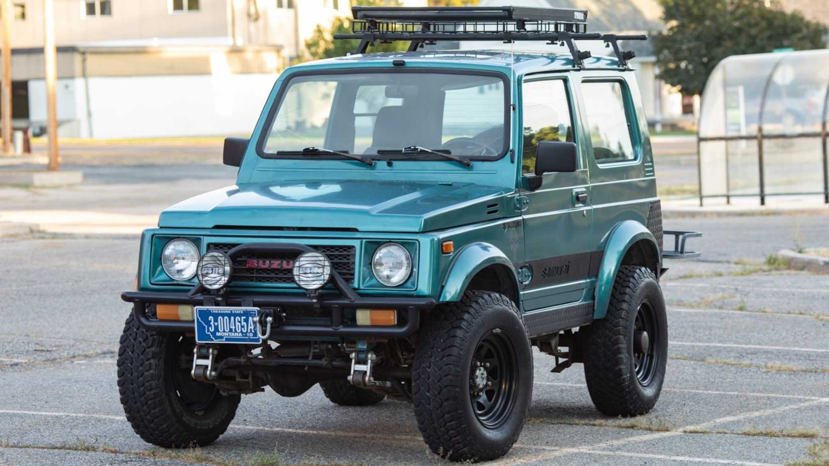 1989 Suzuki Samurai front-quarter