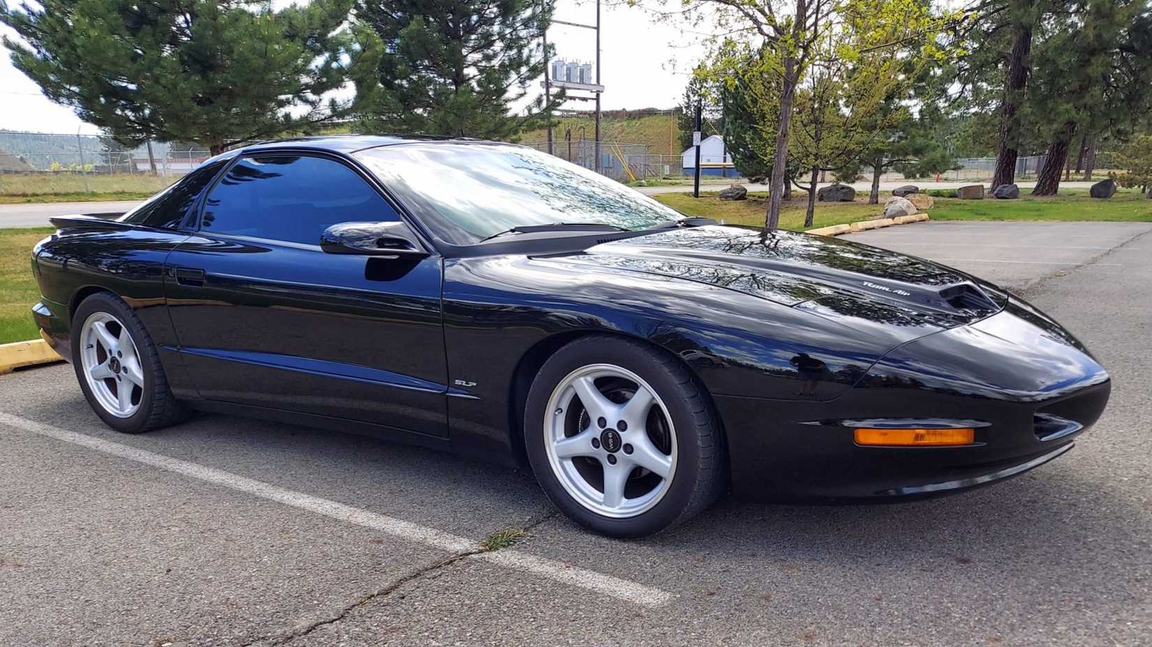1996 Pontiac Firebird Formula WS6 6-Speed  (1)