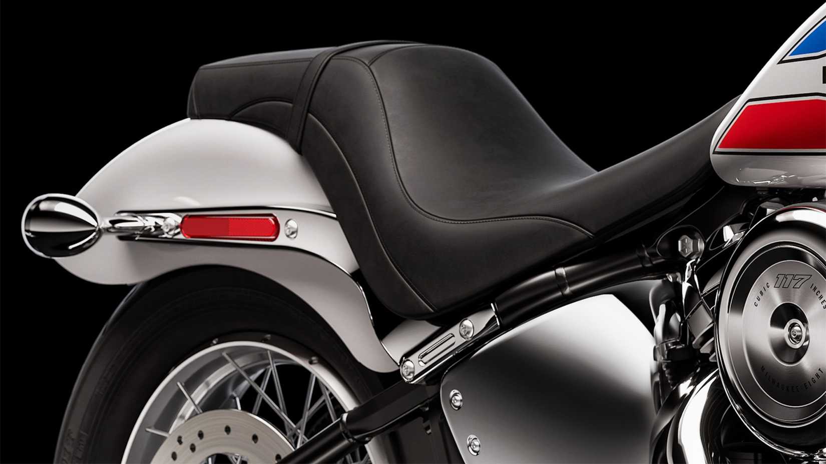 2026 Harley-Davidson Super Glide Two-Up Saddle Closeup Shot