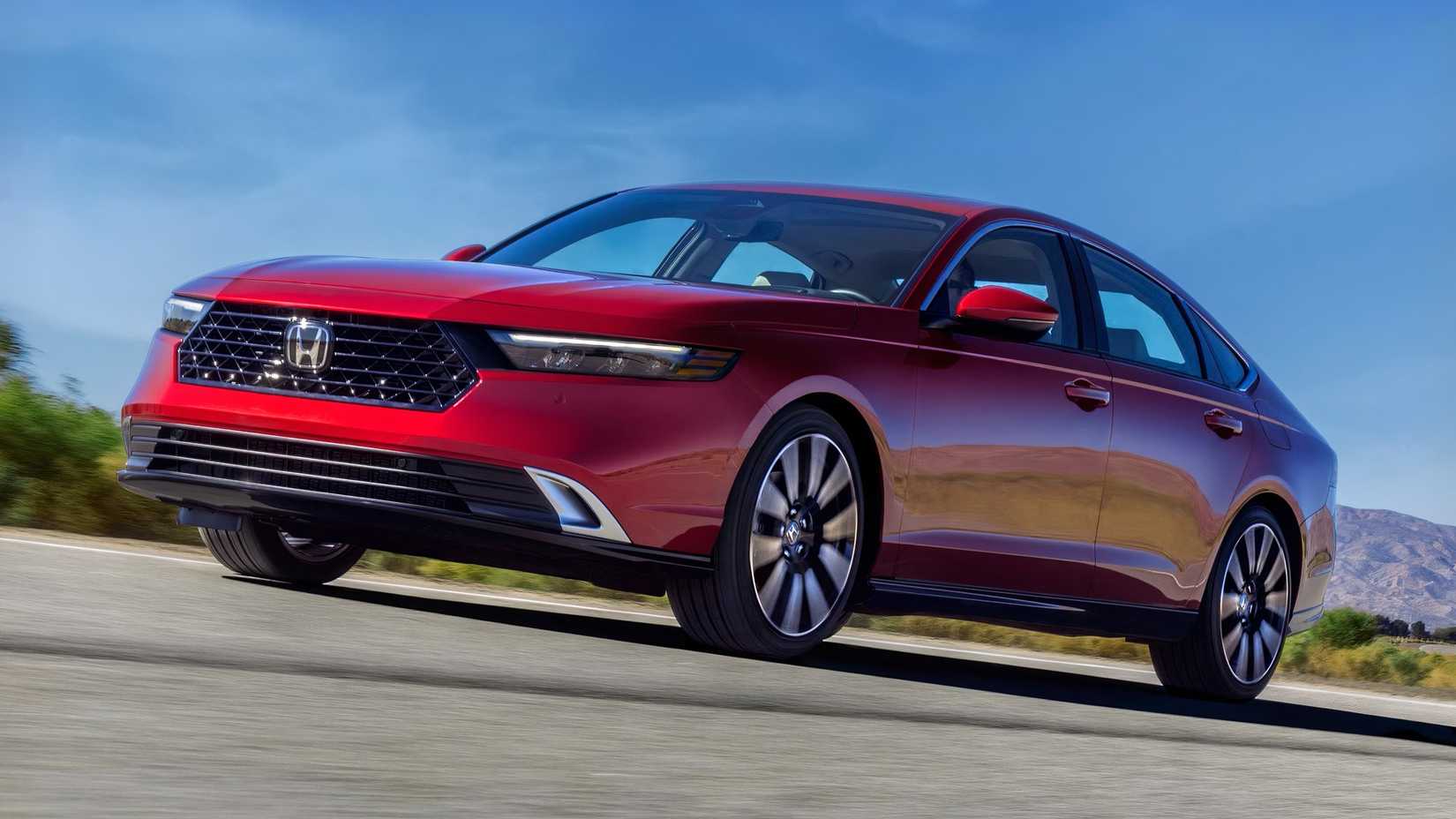 2026 Honda Accord frontal 3/4 tiro estacionado