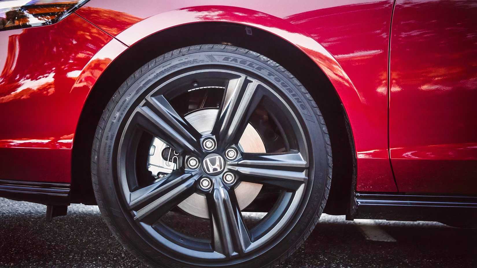 Close-up da roda Honda Accord 2026