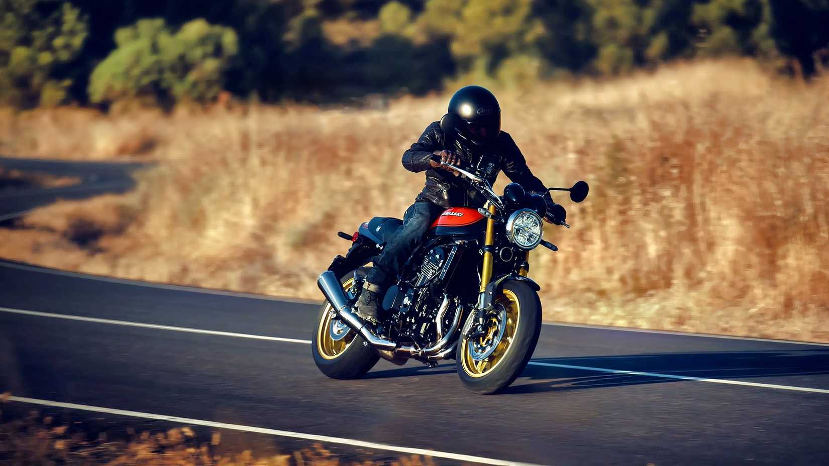 2026 Kawasaki Z900RS action shot