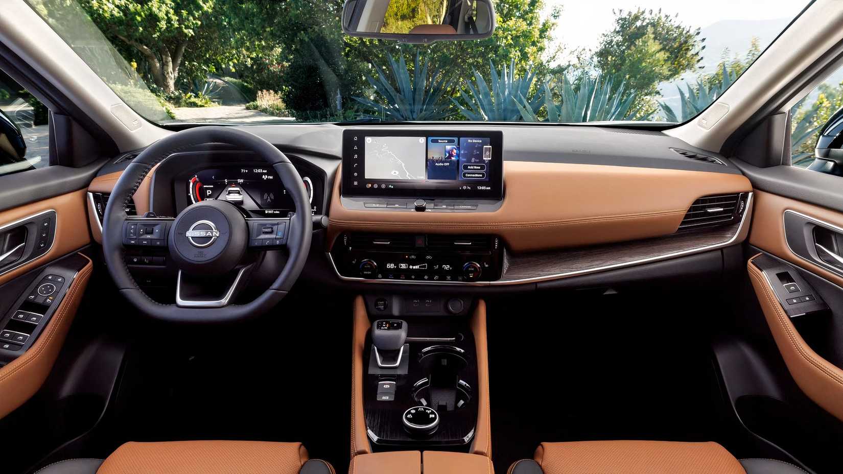 Foto do interior do Nissan Rogue 2026 mostrando o painel
