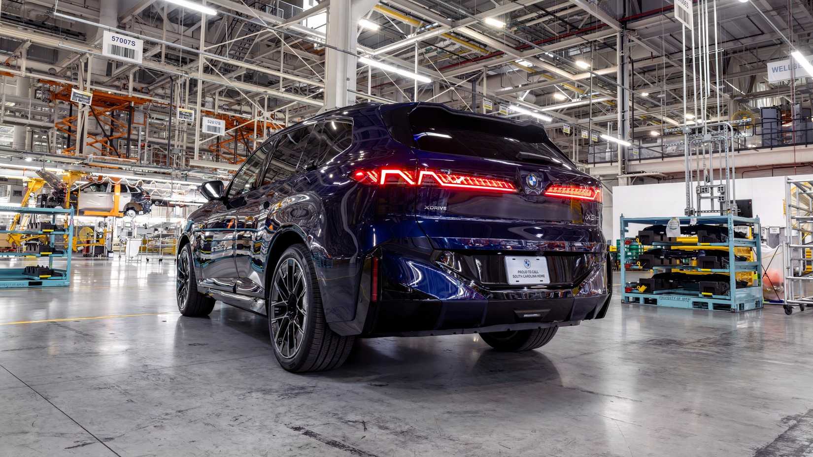 2027 BMW X5 (1)