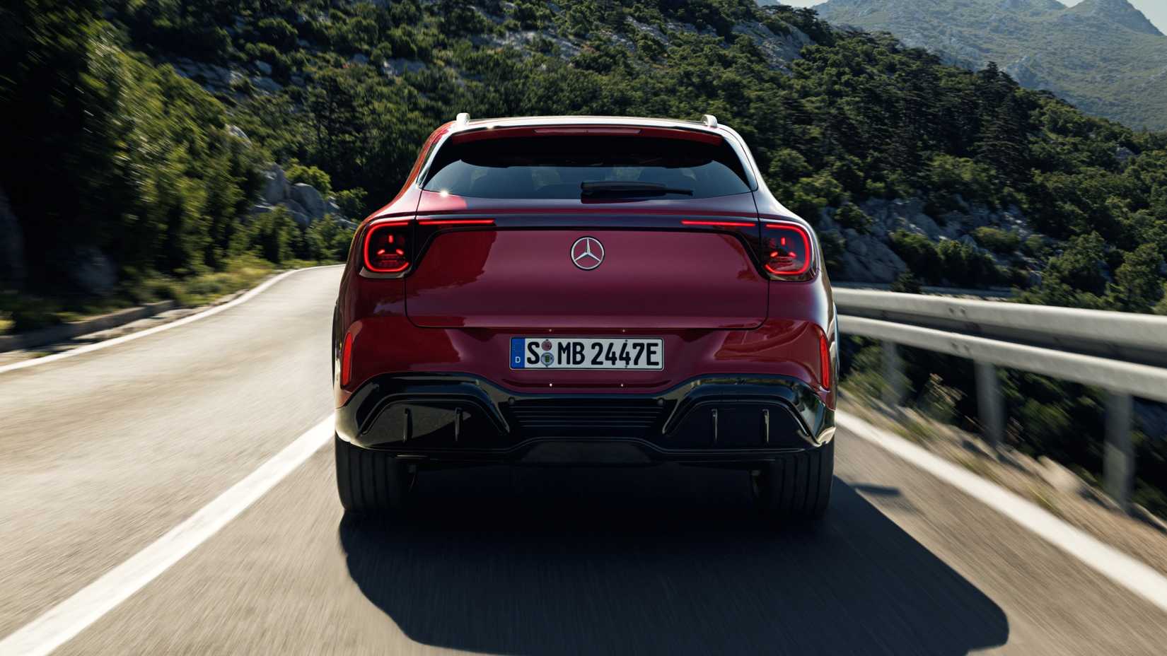 2028 Mercedes-Benz GLA (10)