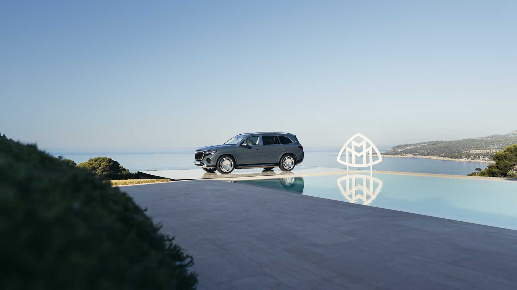 2027 Mercedes Maybach GLS 680-31