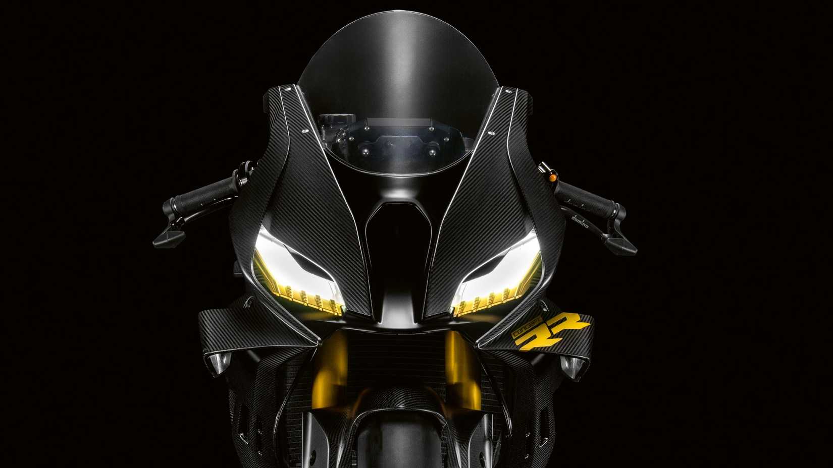 BMW Concept RR Studio Shot ângulo frontal