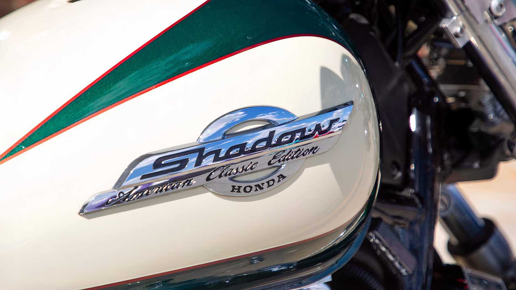 Detalhe do tanque de combustível Honda Shadow ACE 1100