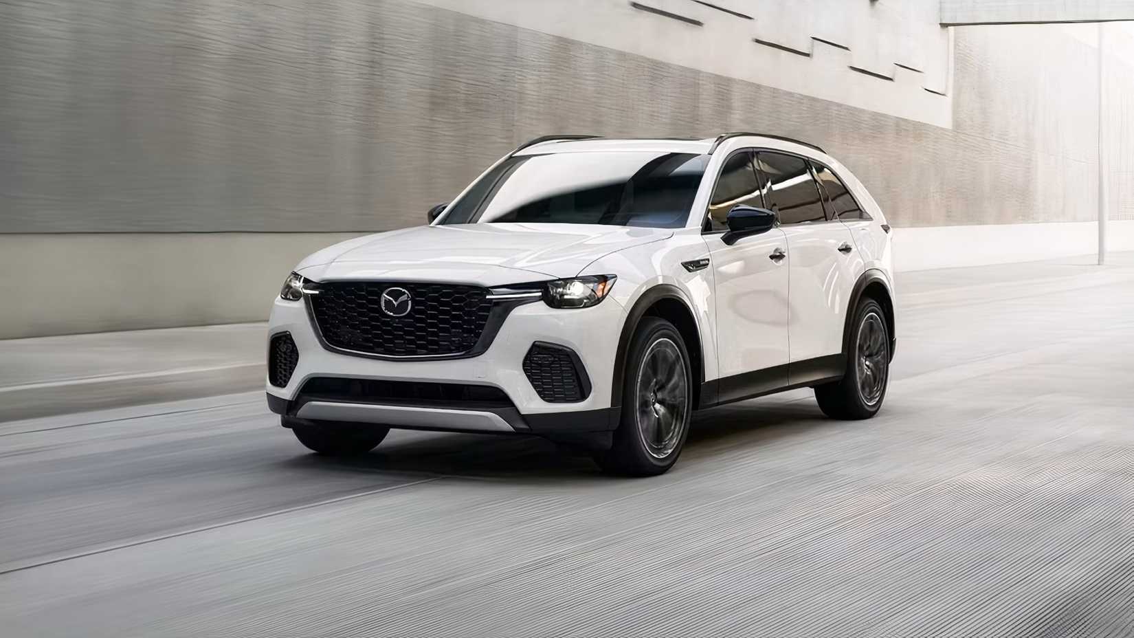 2026 Mazda CX-70 PHEV front 3/4 action