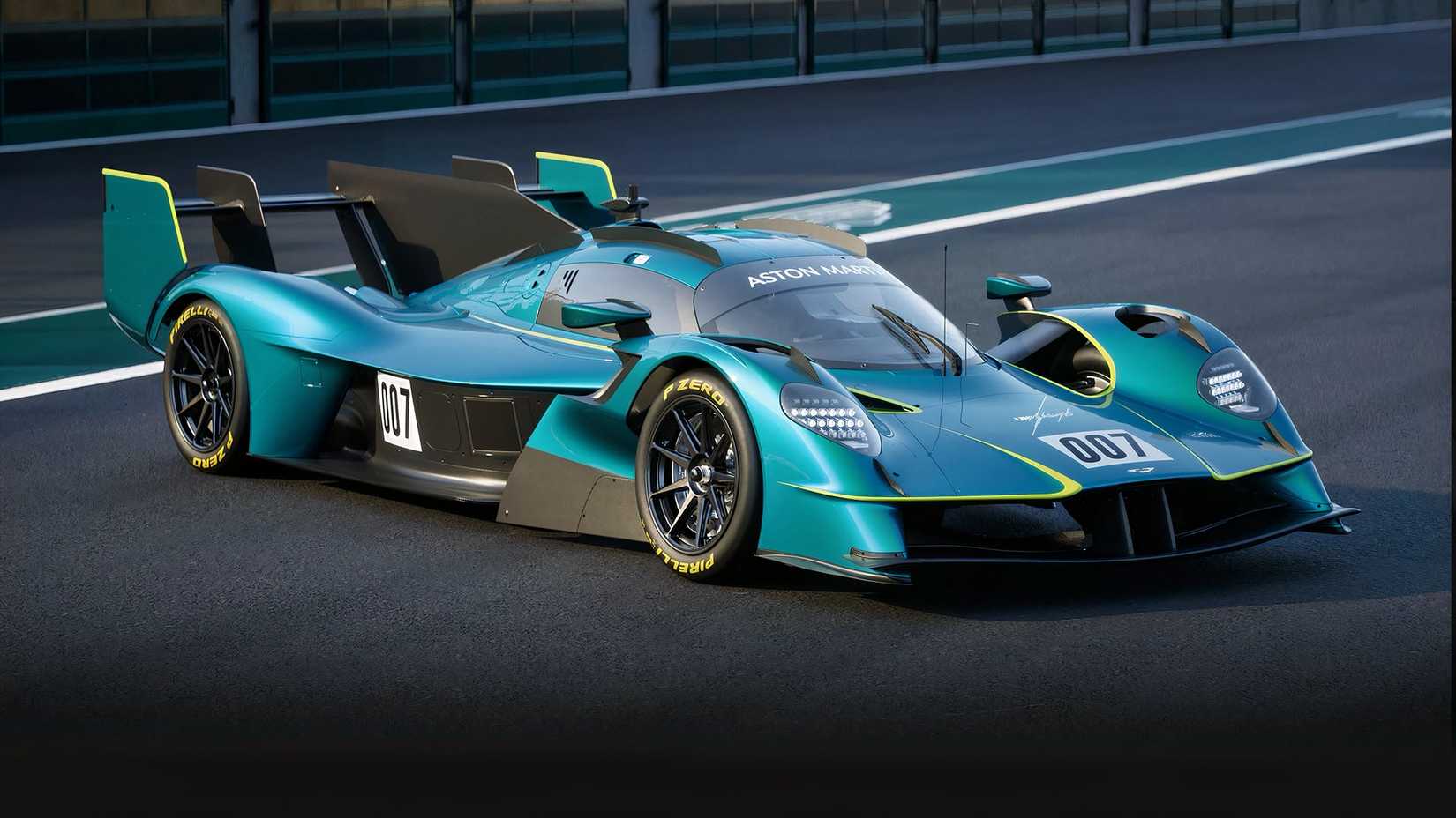 Aston Martin Valkyrie LM front 3/4