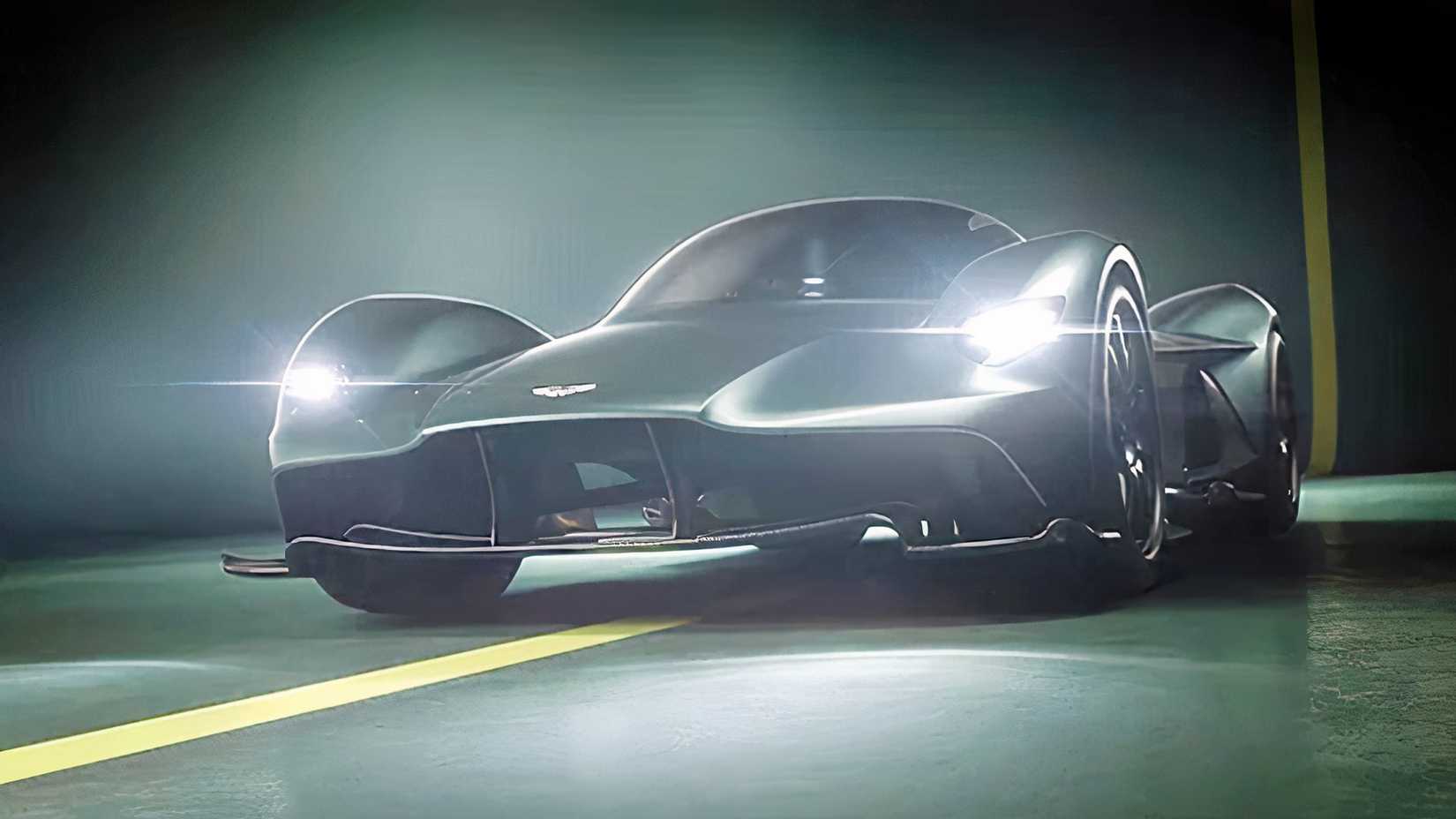 Aston Martin Valkyrie front 3/4