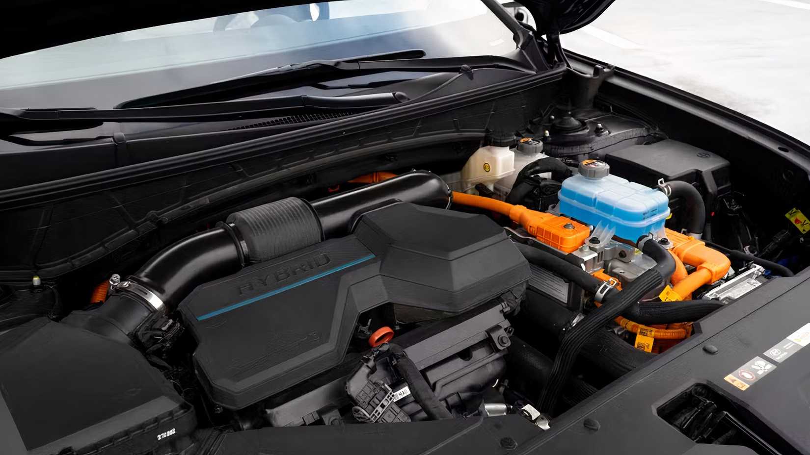 2023 Hyundai Tucson Hybrid engine bay close-up