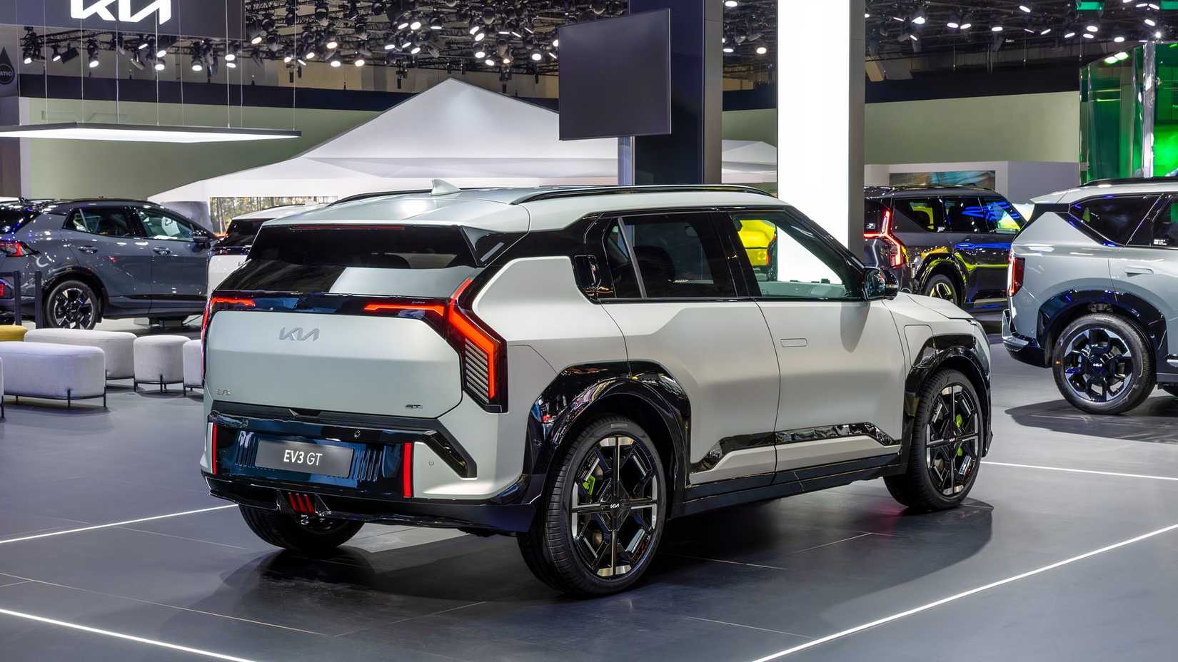 Kia EV3 GT marfim prata mate (3)-1