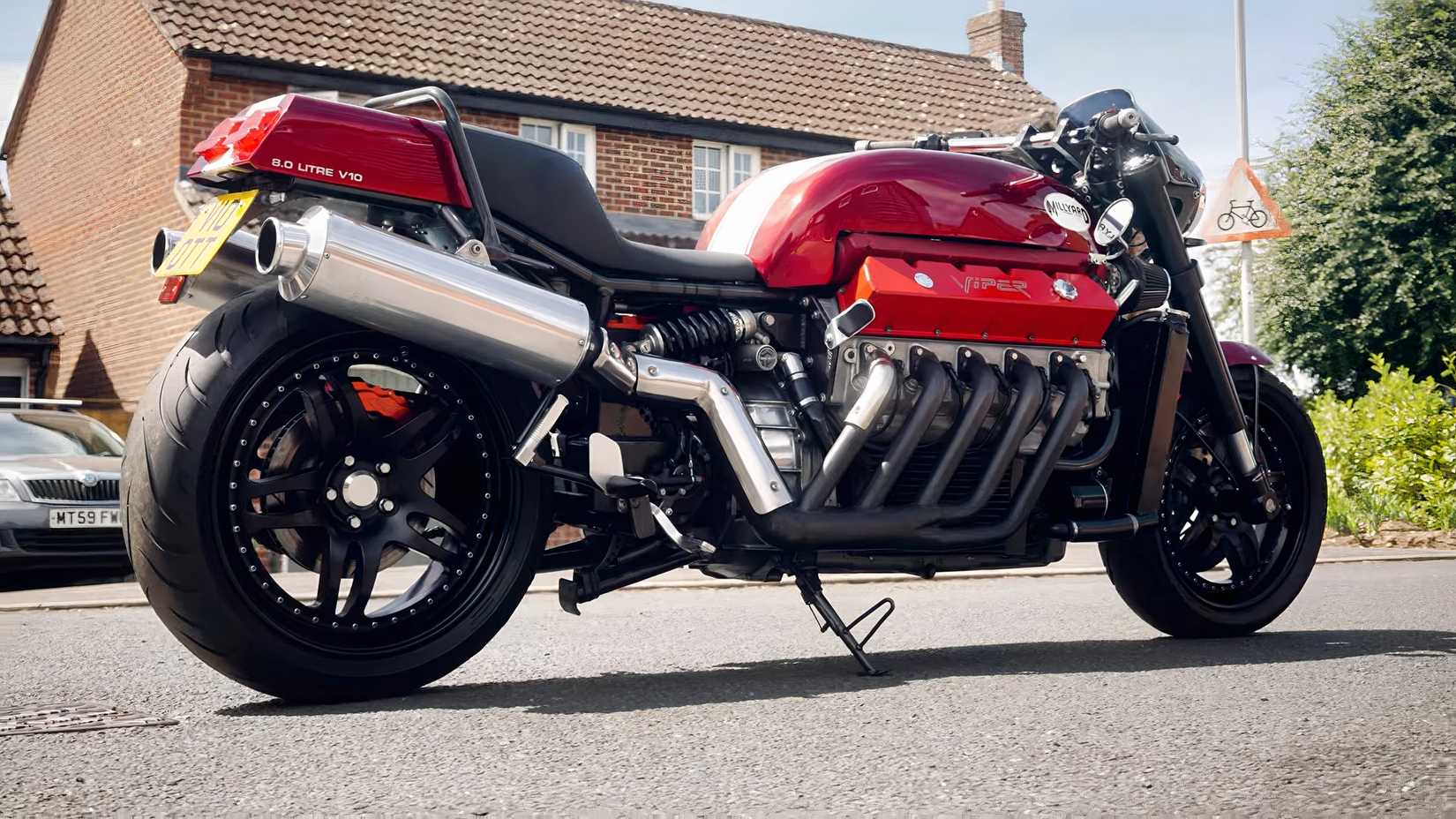 Motocicleta Millyard Viper V10 (3)