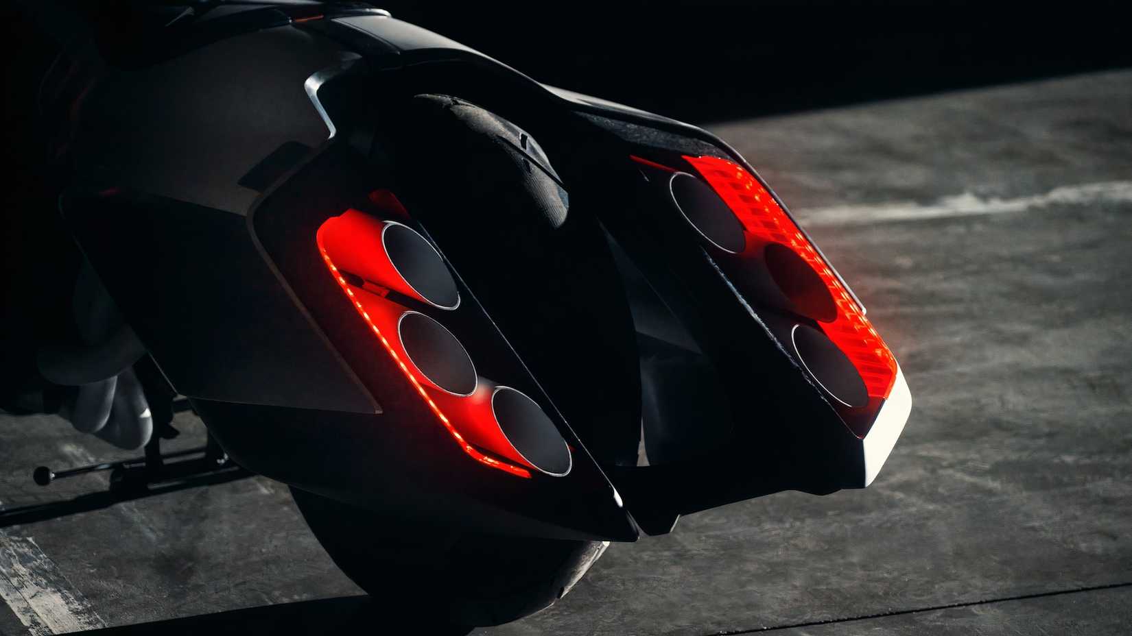BMW Motorrad Vision K18 seis escapamentos