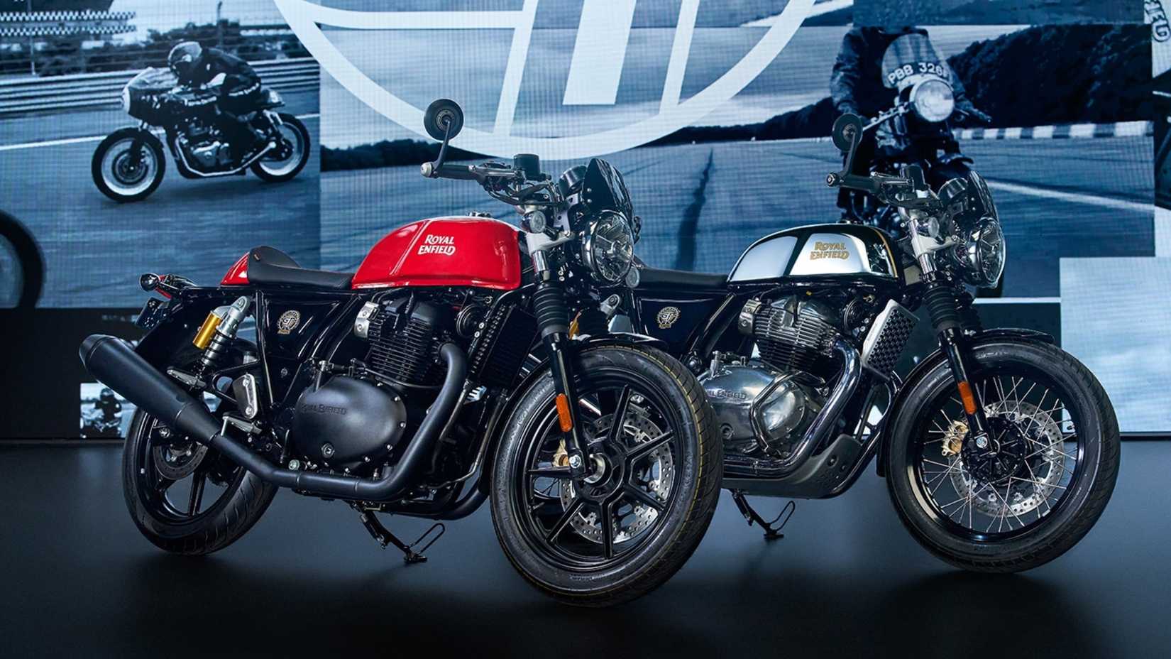 Photo de trois quarts avant d'une Royal Enfield Continental GT 650 de 2025, à l'arrêt