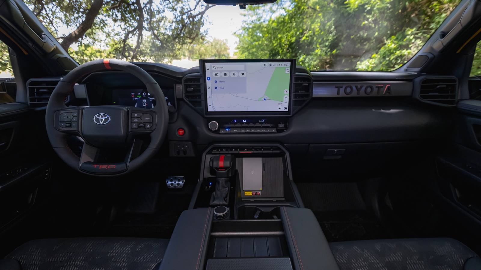 2027 Toyota Sequoia con schermo da 14 pollici e Trailhunter, design e tecnologia aggiornati