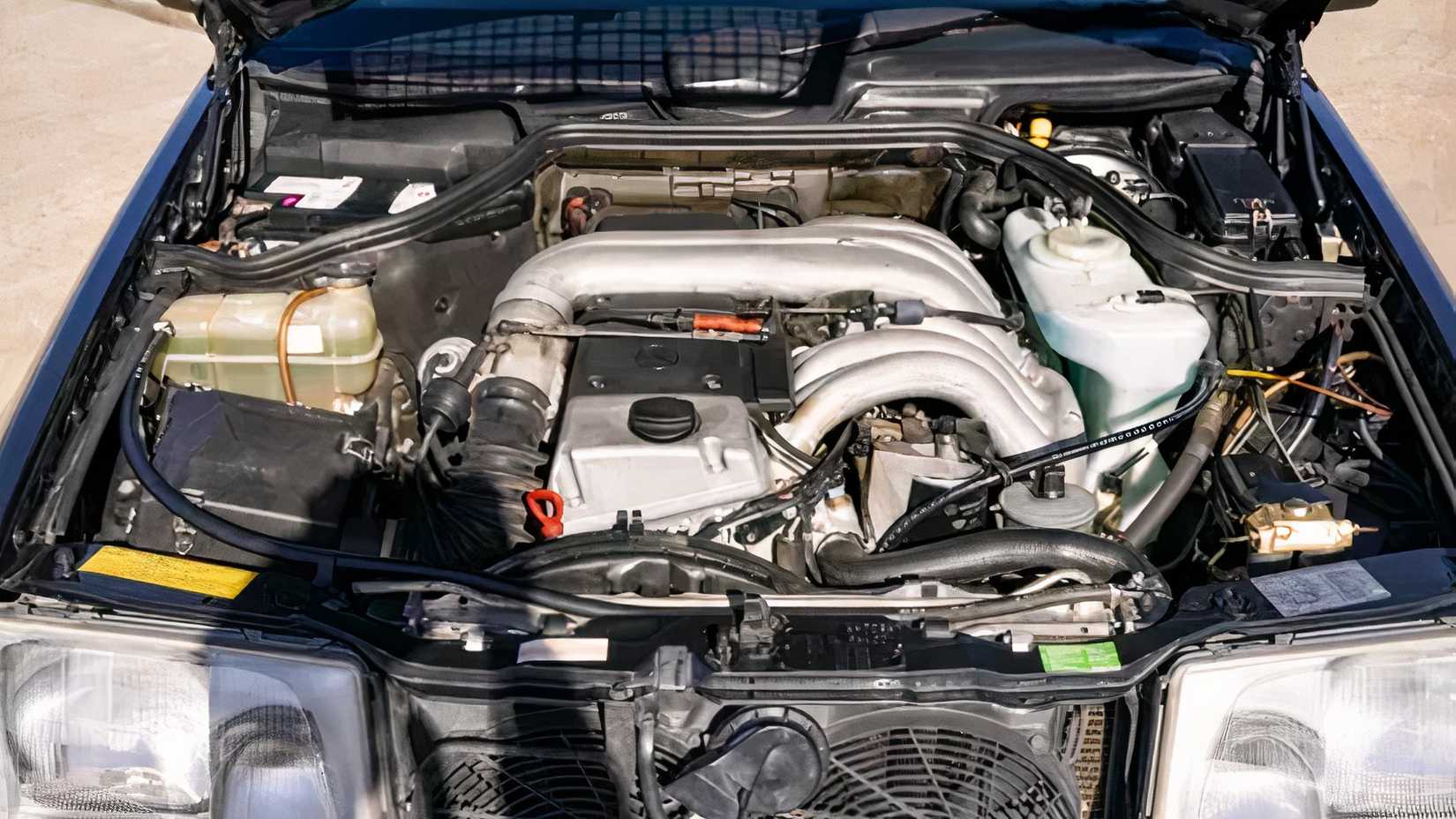 Toyota 2GR-FE V6 Engine: This Simple Japanese Powertrain Became One Of ...