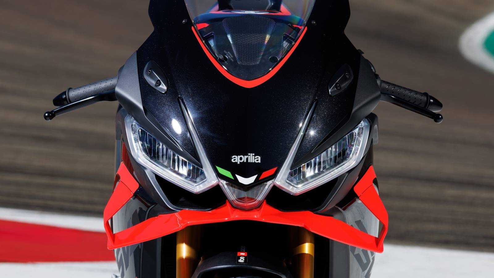 The Motorcycle That Gives Panigale-Level Attitude Without The Ducati Price