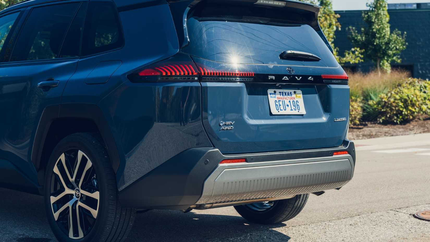 Toyota's 226-HP SUV Is Officially America's Best-Selling Hybrid SUV For ...
