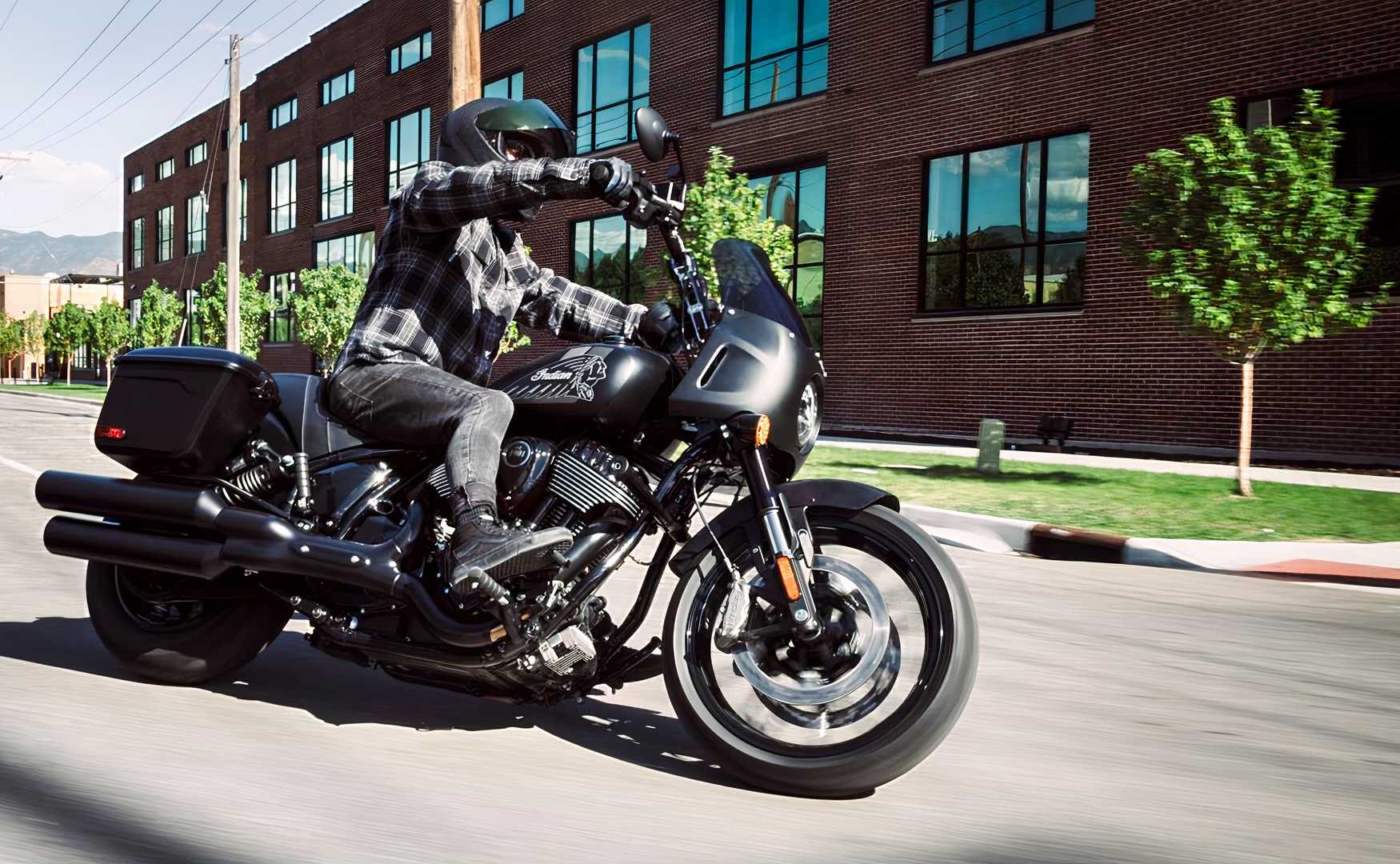 2026 Indian Sport Chief RT cornering action