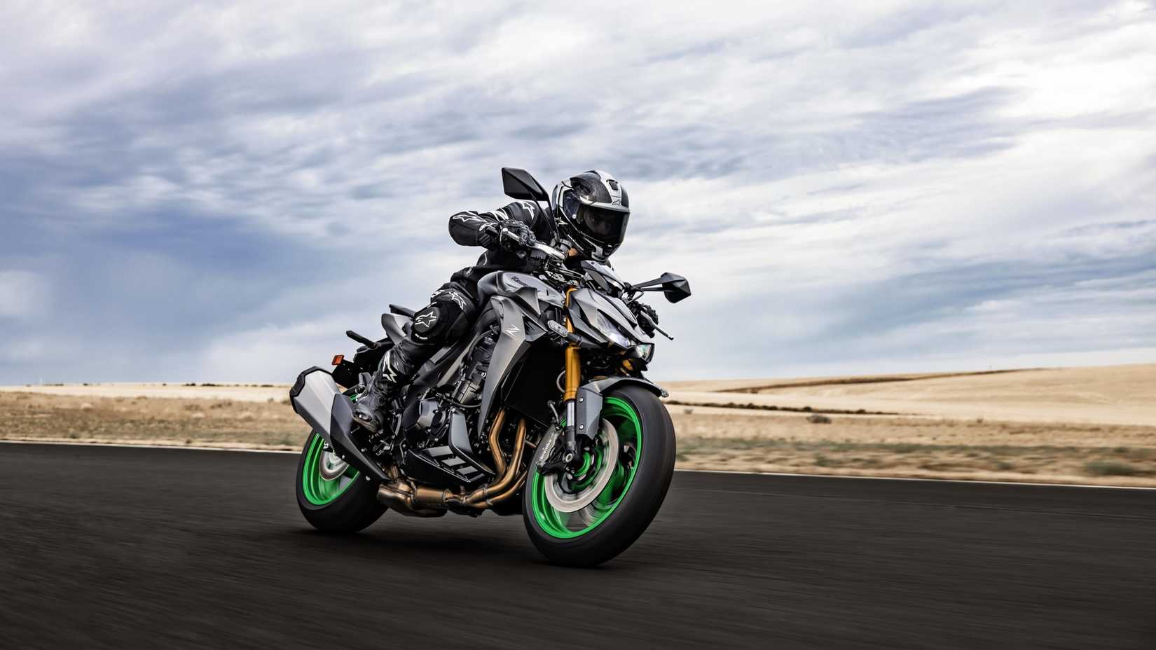 2026 Kawasaki Z1100: First Look