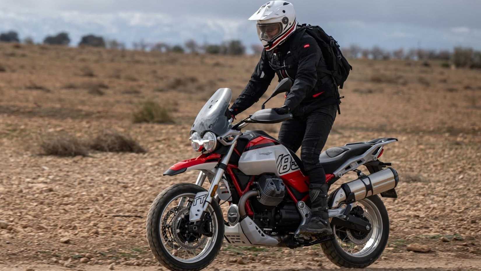 The Middleweight ADV Bike With BMW GS Comfort And Italian Character