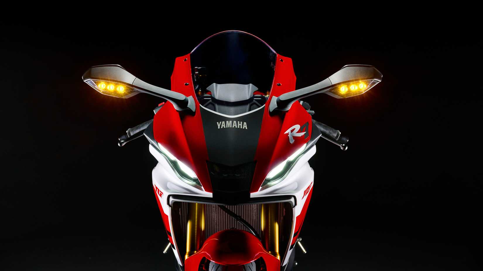 Yamaha R7 Riding 2026 Yamaha YZF-R7: First Look