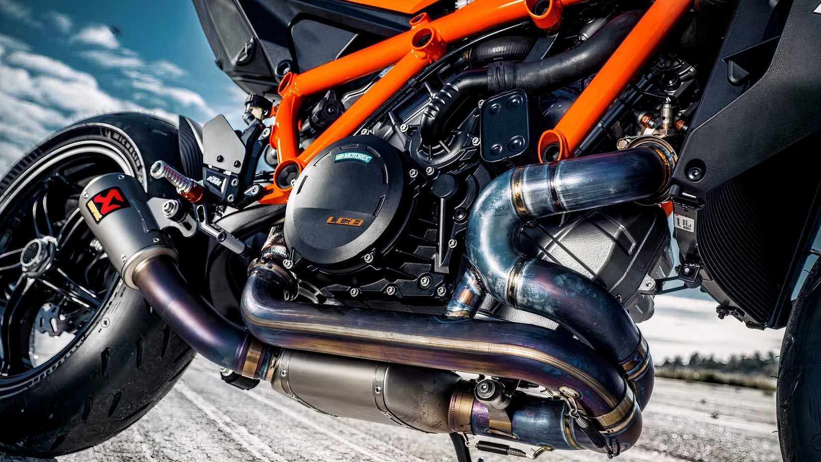 KTM 1390 SUPER DUKE R EVO engine close up