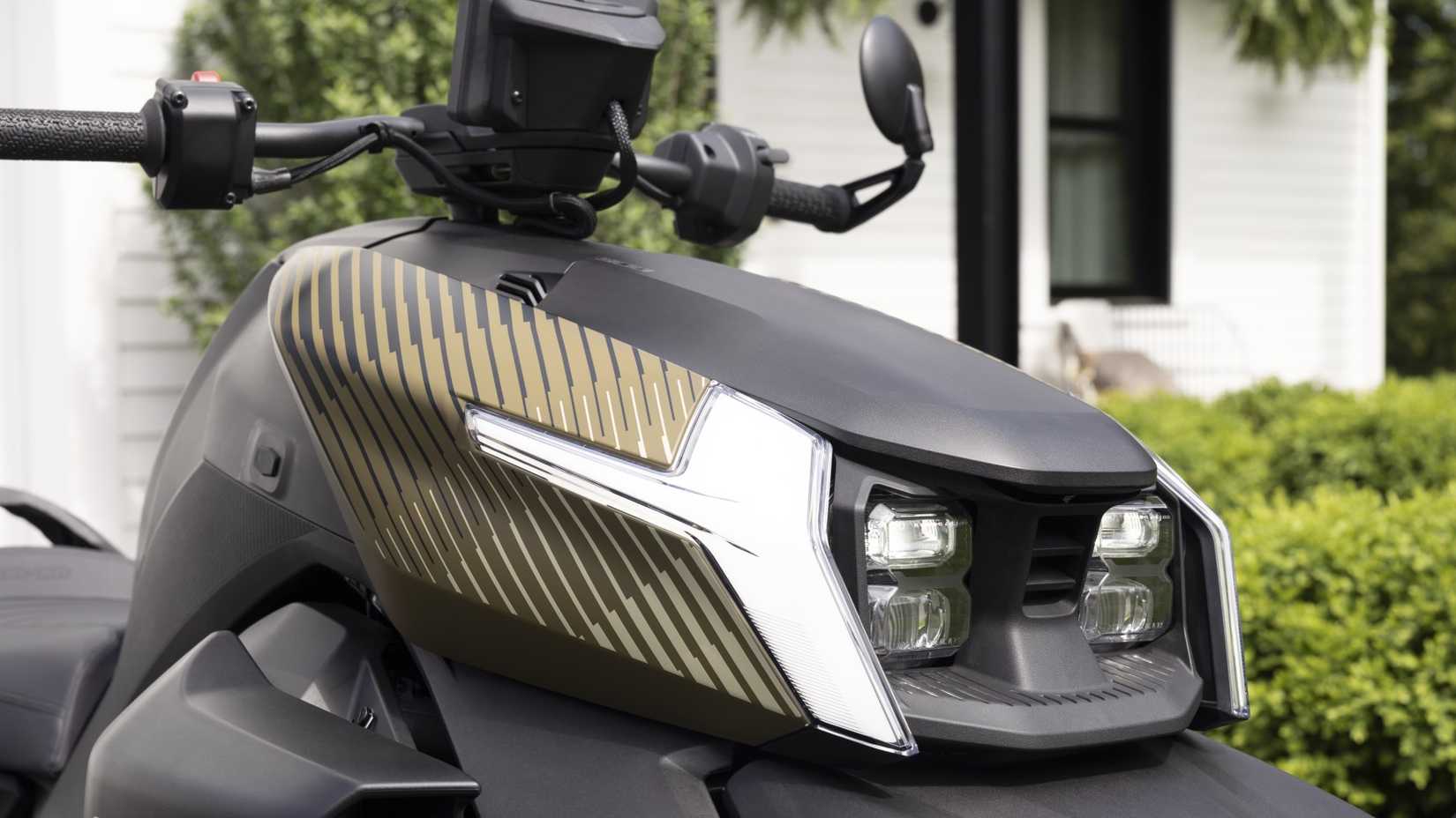 Can-Am Ryker Sport sharp design language close-up shot