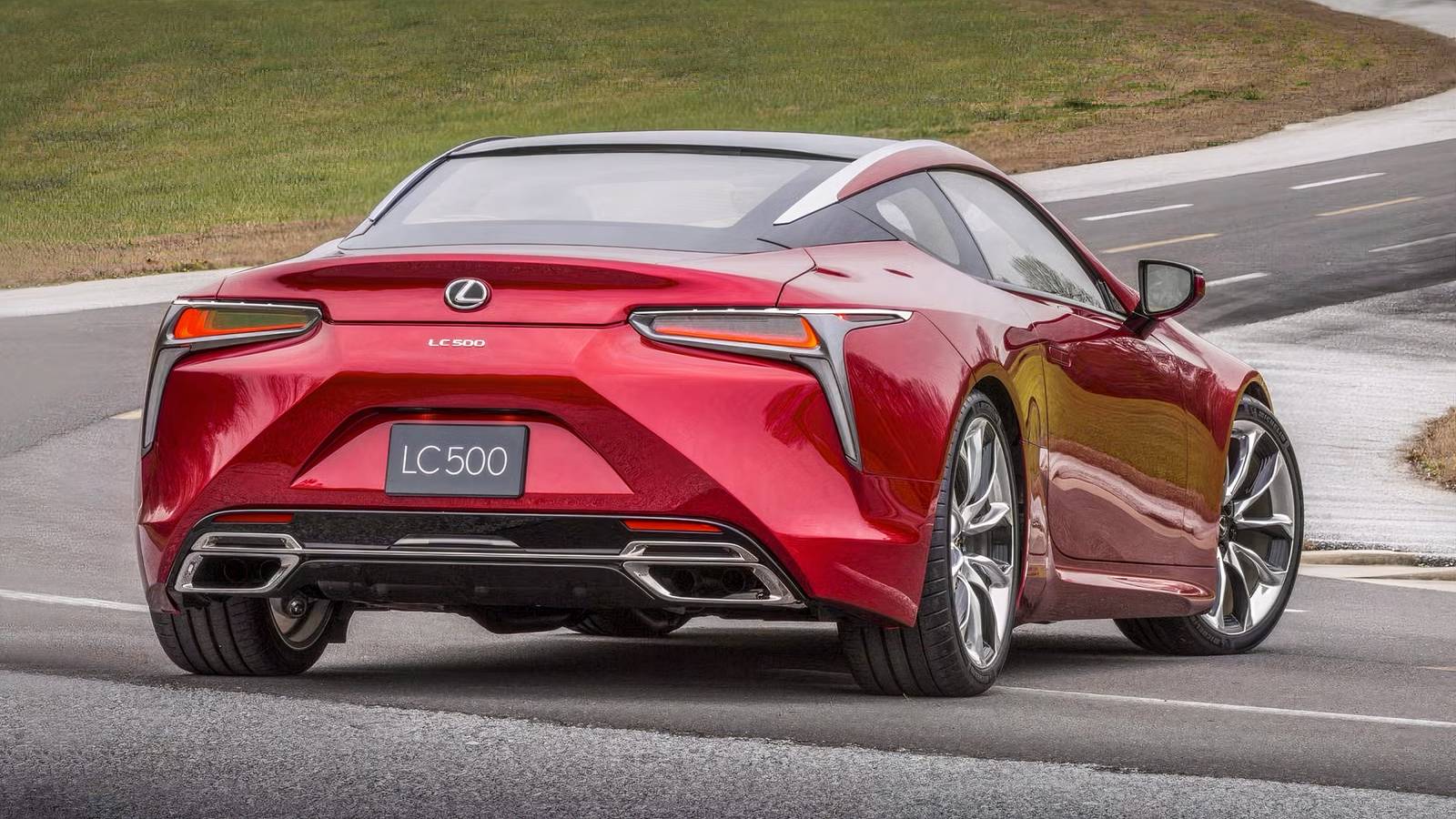 Lexus RC F Final Edition Or LC 500: Which Last V8 Lexus Is The Better Buy?
